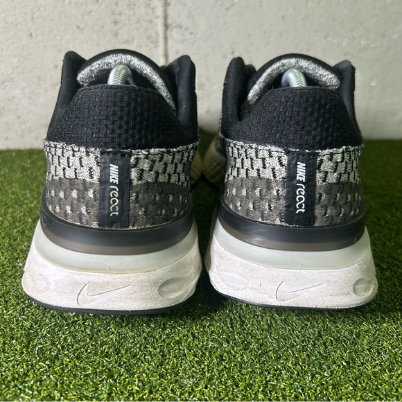Nike React Infinity Run Flyknit Black Smoke Grey DD3024-006 Shoes Women’s 8.5 - Picture 4 of 9